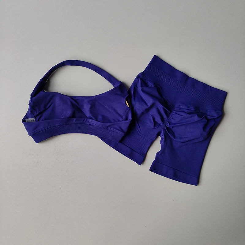 Seamless Breathable Yoga Bra And Shorts Set For Training
