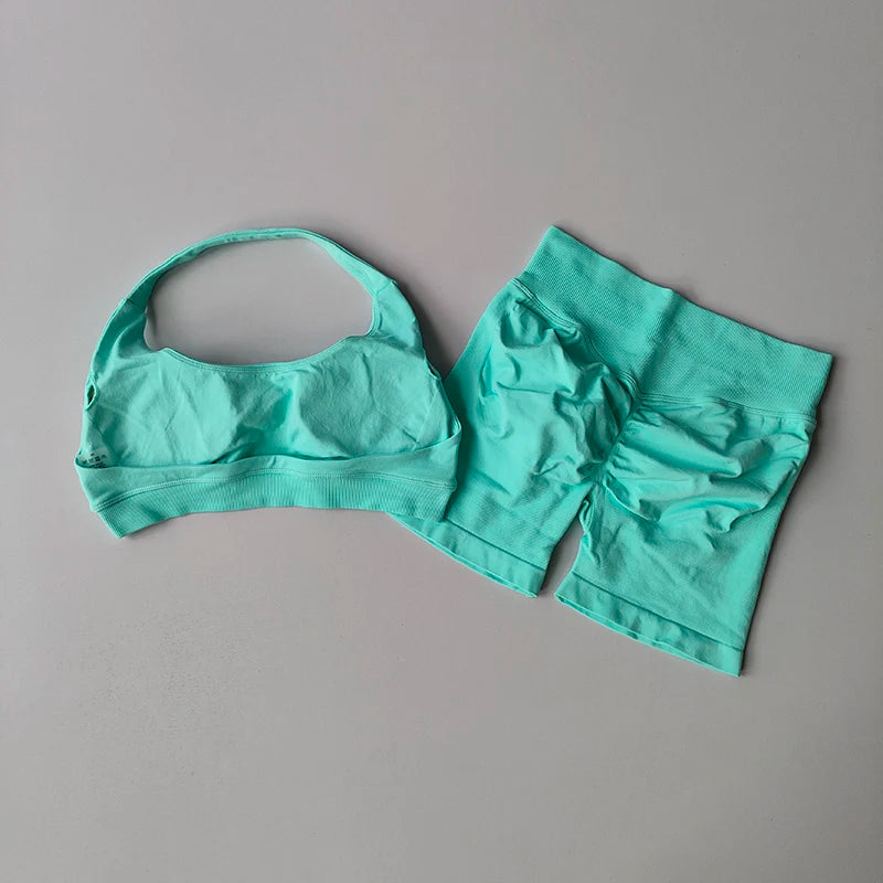 Seamless Breathable Yoga Bra And Shorts Set For Training