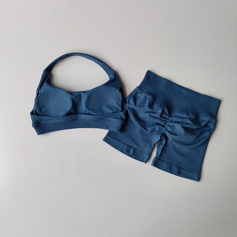 Seamless Breathable Yoga Bra And Shorts Set For Training