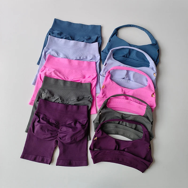 Seamless Breathable Yoga Bra And Shorts Set For Training